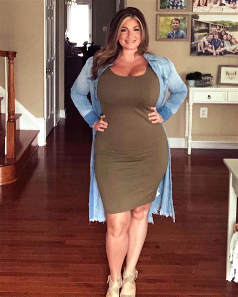 thick brunette milf nude|thick brunette milf Search